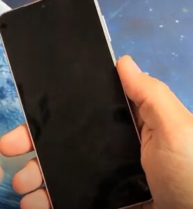 Reasons Why a Galaxy S21 Won’t Turn On Black Screen Display Blank or Won't Turn On 5