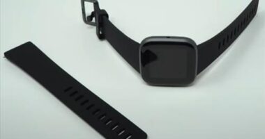 How To Change a Fitbit Versa Watch Band