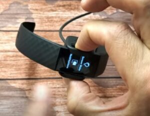 How to Force Restart a Fitbit 3 and 4