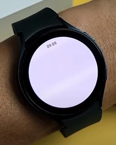 how-to-turn-on-and-off-the-flashlight-on-galaxy-watch-4-androidyii