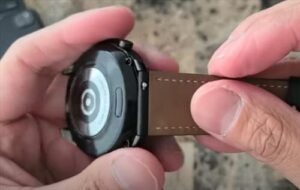 How to Change and Replace the Band on Galaxy Watch 3