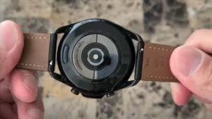 How to Change and Replace the Band on Galaxy Watch 3 Step 1