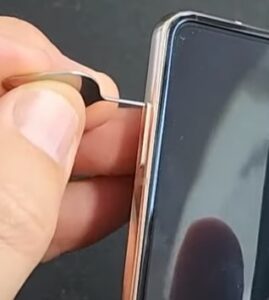 How to Put a SIM Card in a Galaxy Z Fold 4