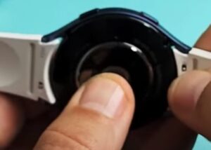 How to Change and Replace the Band on a Galaxy Watch 5