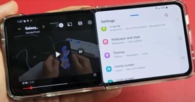 How to Use Split Screen on a Galaxy Z Flip 4